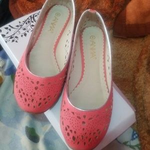 Cut out ballet flats